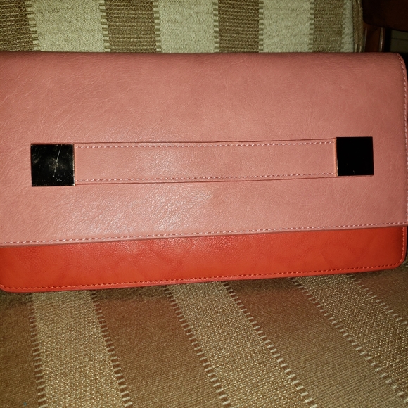 Two Tone Purse - Picture 3 of 3